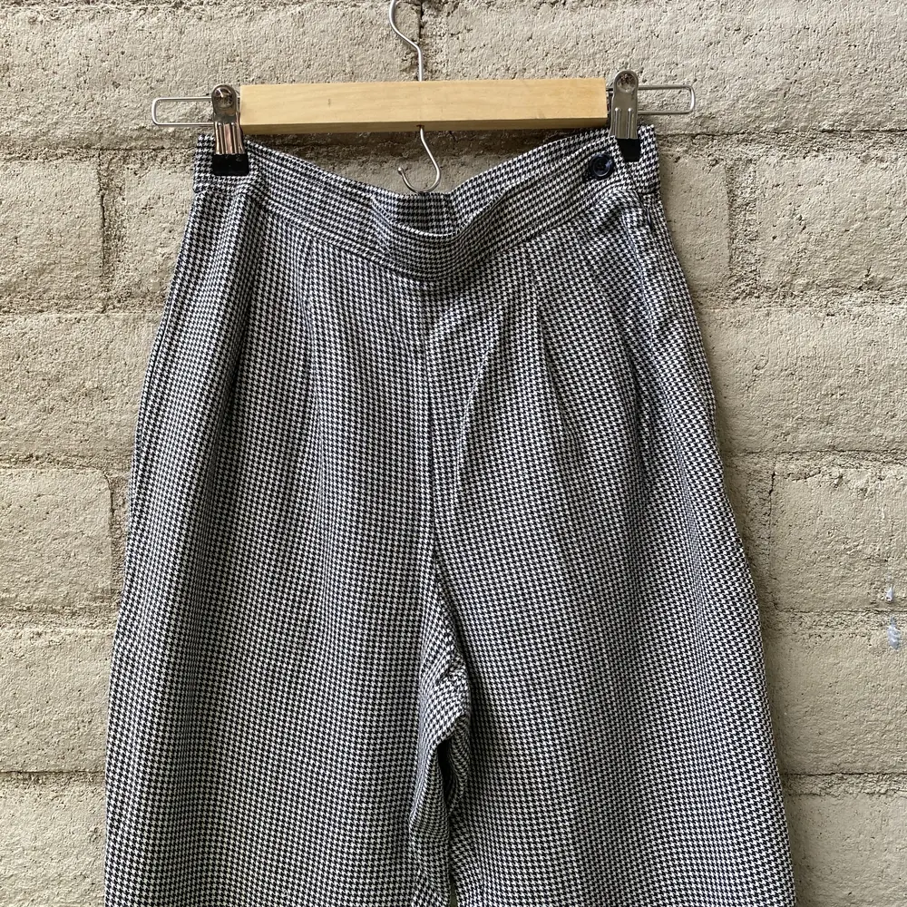 25W/27L Vintage Houndstooth Trouser Pant, photo 1 of 8