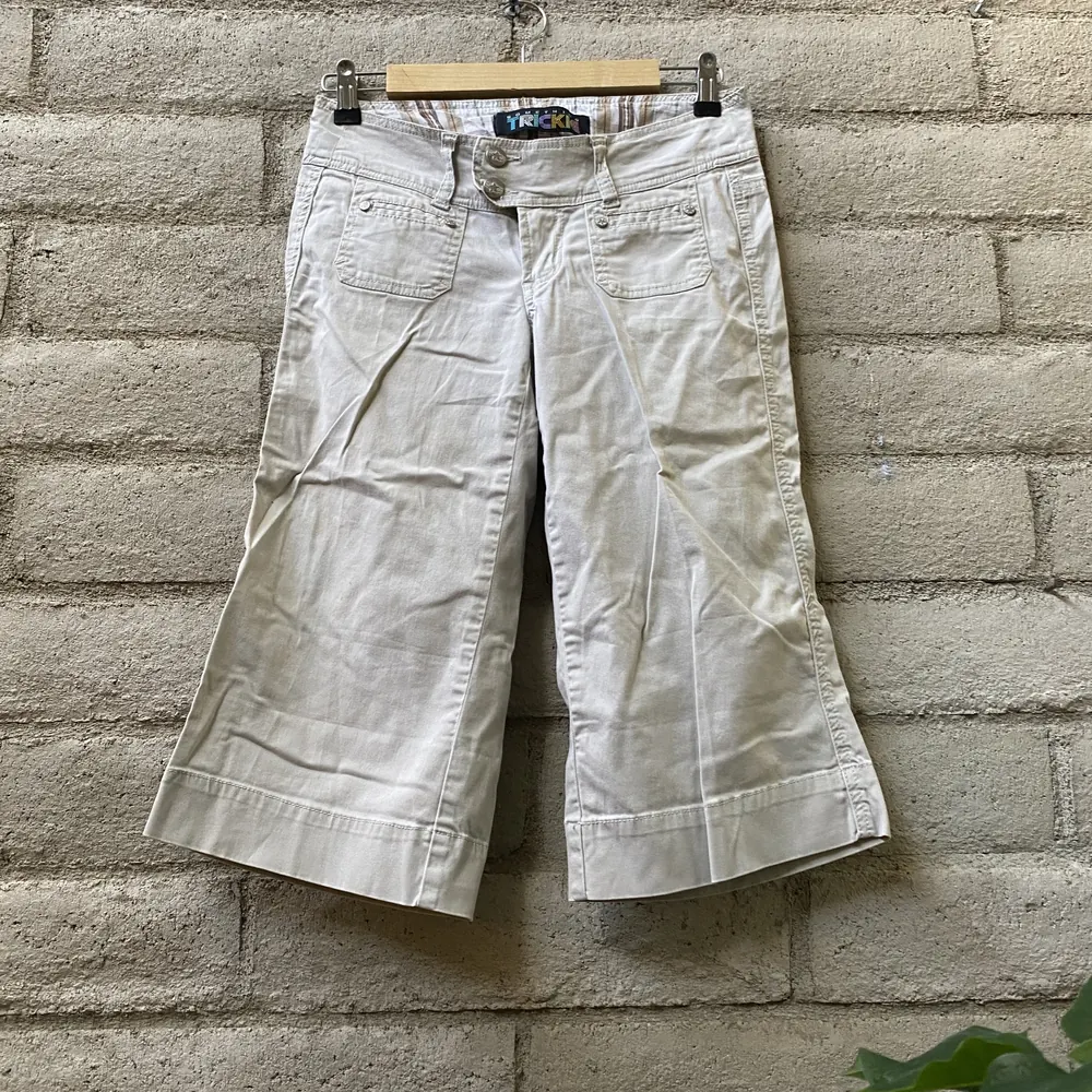 26W Vintage Khaki Capri Pants, photo 1 of 8