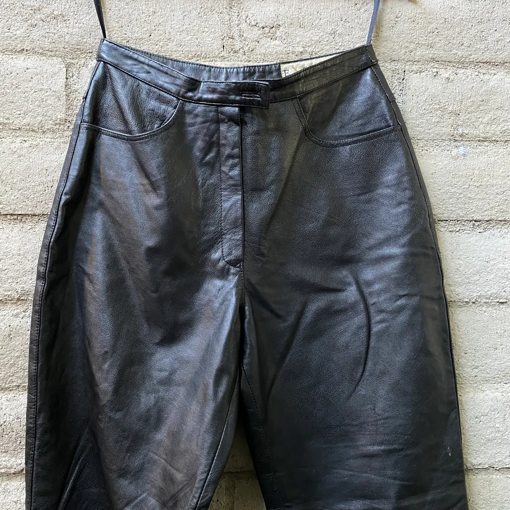 28W/27L Vintage Black Leather Pants, photo 1 of 12