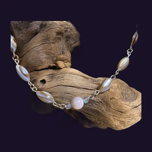Mother of Pearl Simple Mermaid Blessing Necklace