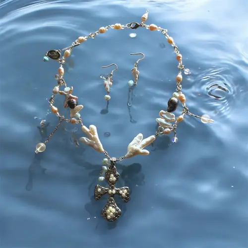 Narcissa Water Nymph Pearl Necklace Set