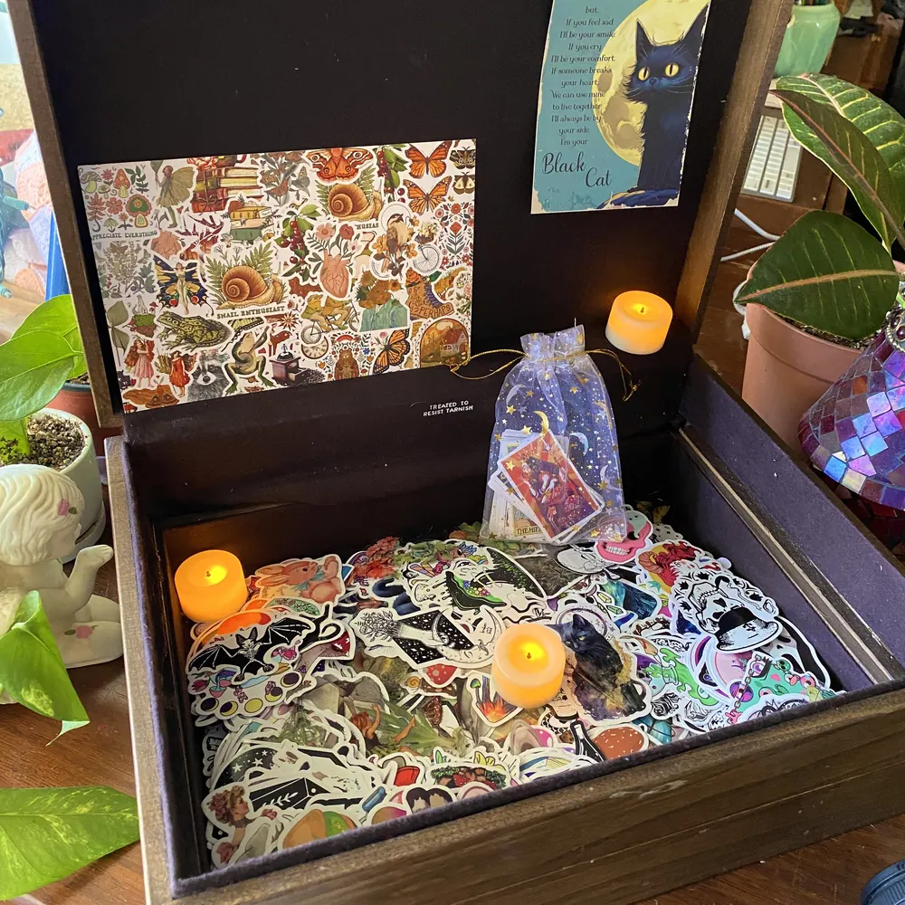 Sticker Box Surprise Pack, photo 1 of 15